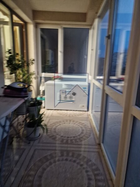 Jiului Vanzare Apartament lux de 3 camere in zona Jiului