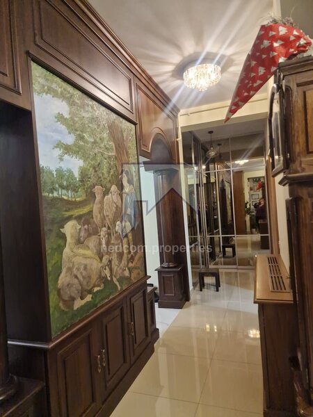 Jiului Vanzare Apartament lux de 3 camere in zona Jiului