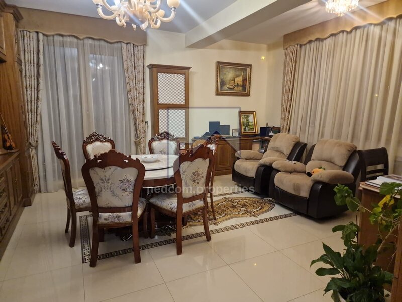 Jiului Vanzare Apartament lux de 3 camere in zona Jiului